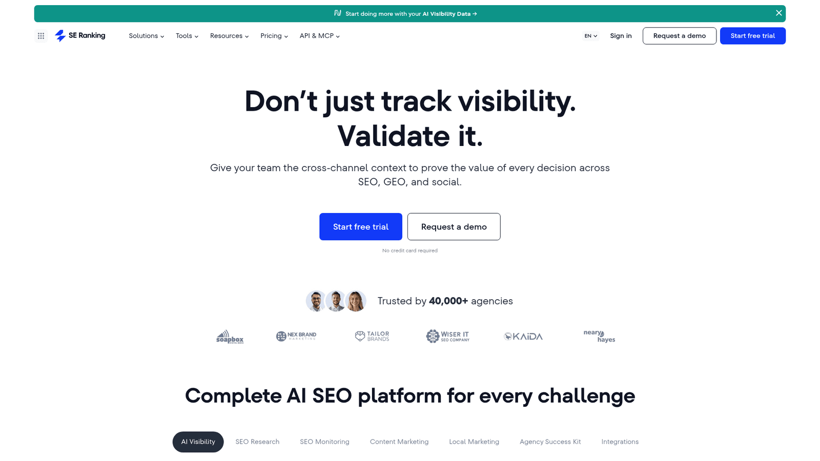 Screenshot of the SE Ranking website.